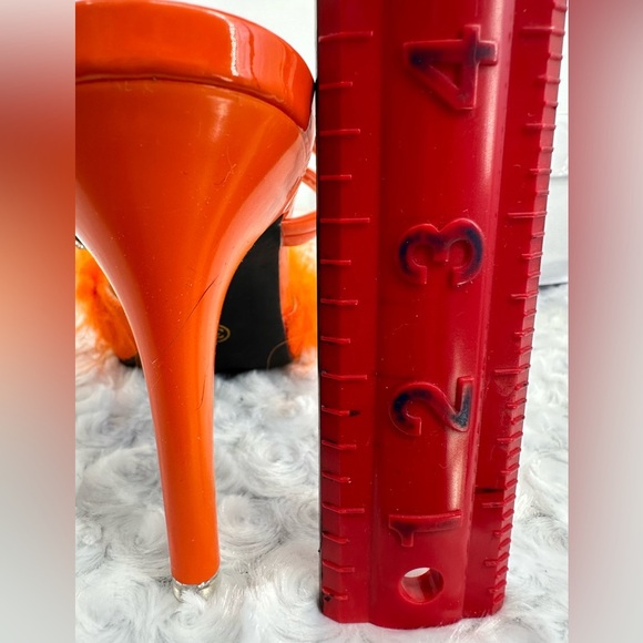 NIB Neon Orange Feather Trim Convertible Heels - Picture 7 of 7